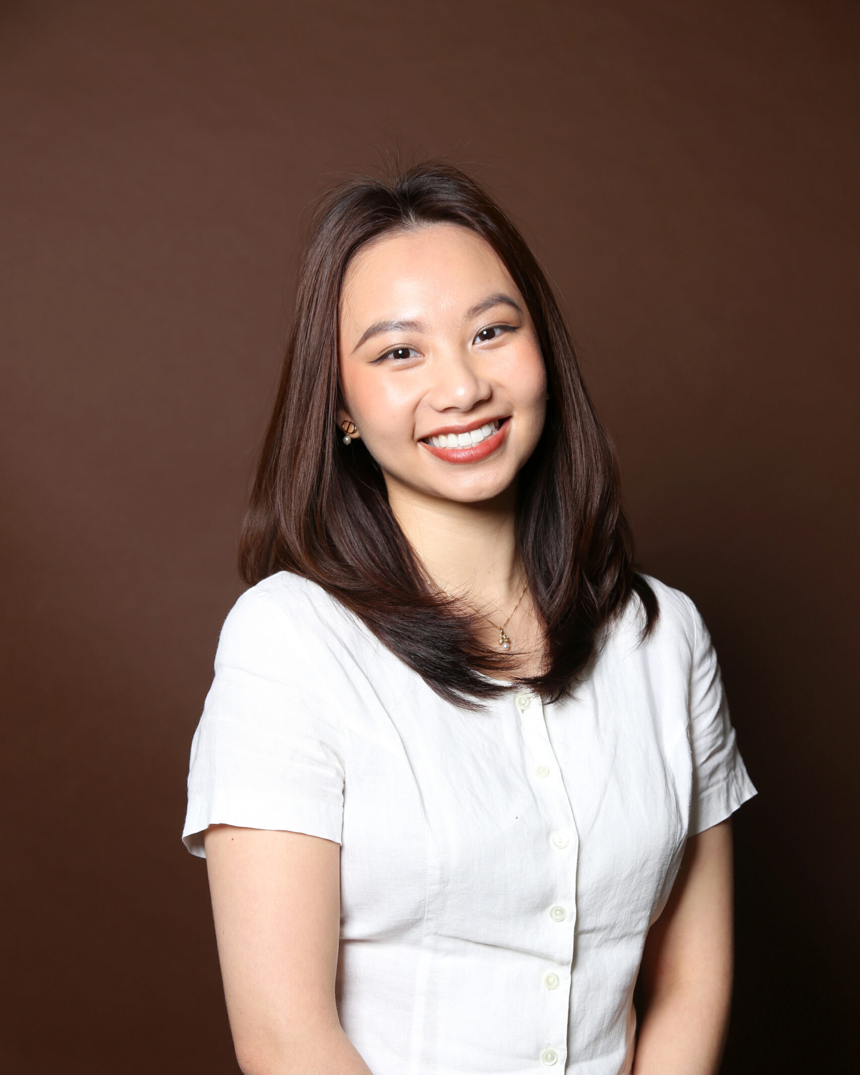 Linh's headshot